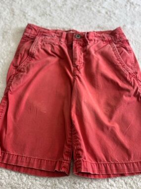 American Eagle Outfitters Men’s Coral-Red Flat Front Shorts